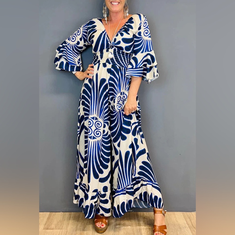 NWT Blue and White Patterned Jumpsuit S O7 - Picture 1 of 3